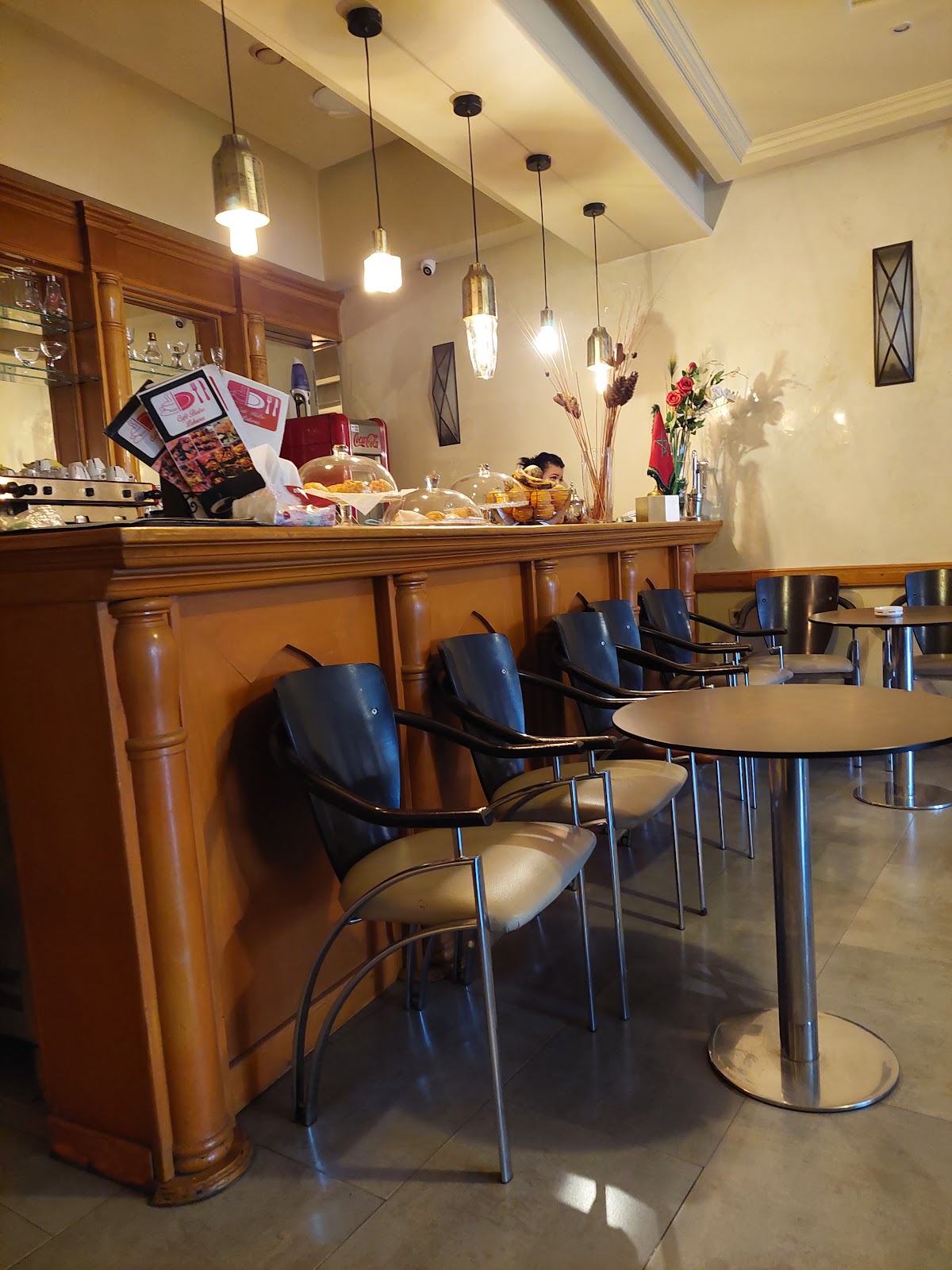 Cafe Bistro Laksour