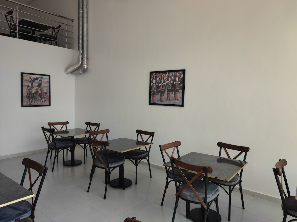 La Fantasia Italian Pizza Food