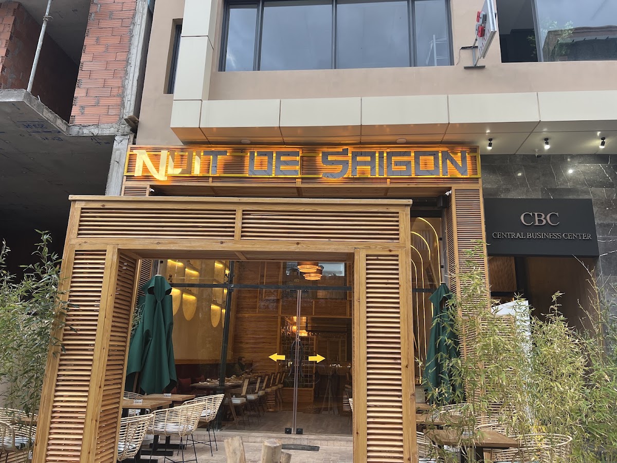 Nuit de Saigon
